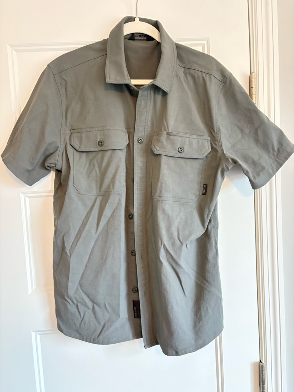 Kuiu men’s button down utility shirt, army green, size large